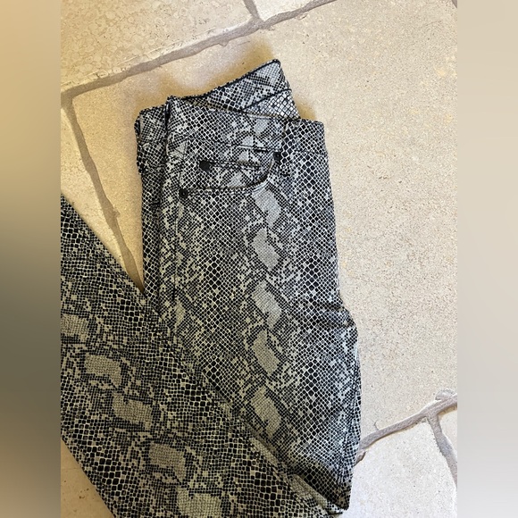 HUDSON Nico Python Super Skinny Snake Print Jeans - Picture 4 of 7